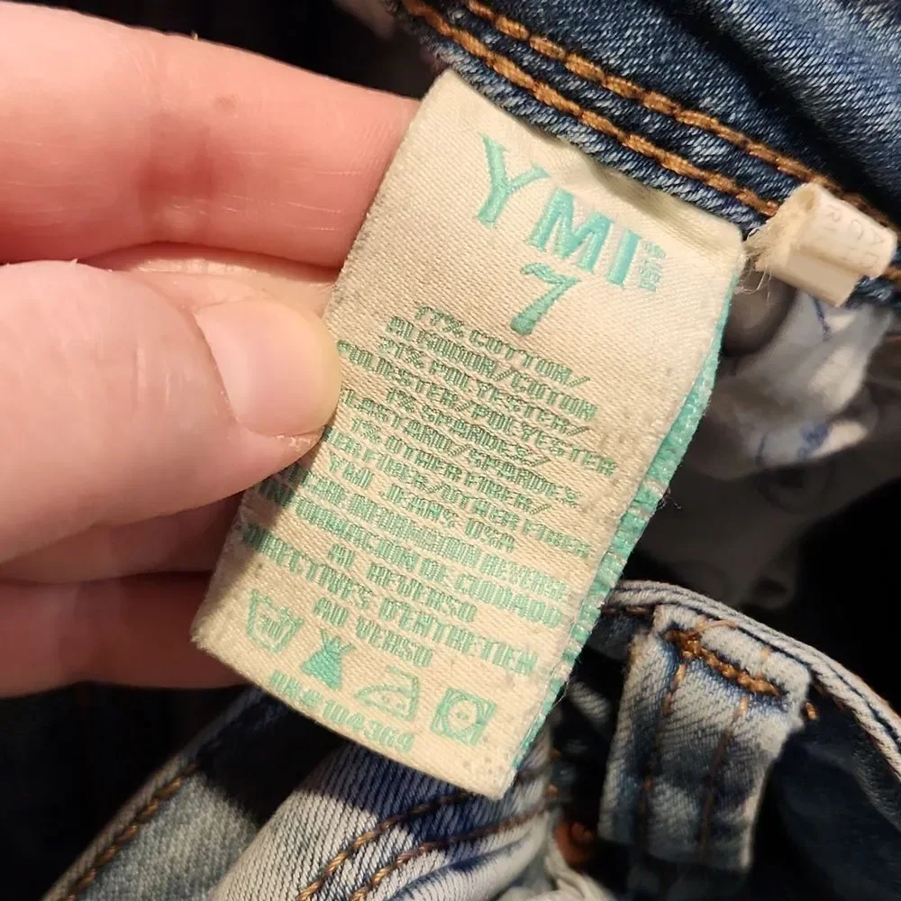Ymi size 7 jeans distressed stretch frayed - Picture 3 of 9